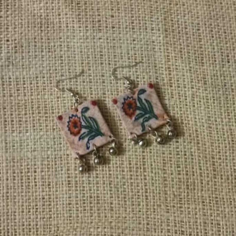 Boho Floral Dangle Earrings
