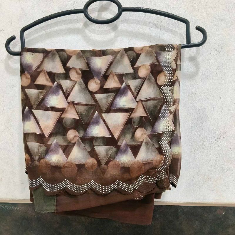 brown 🤎 dimond work saree with padded blouse