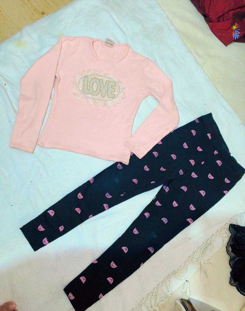 Very Beautiful H&amp;M Leggings With Top