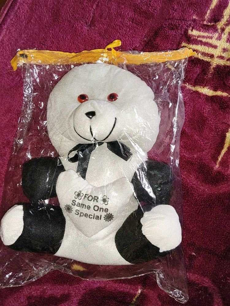 Teddy 🧸 panda 🐼