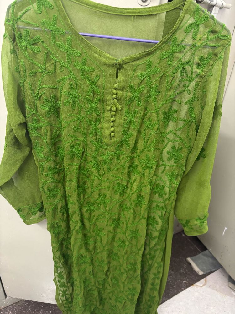 Elegant Green Embroidered Kurta