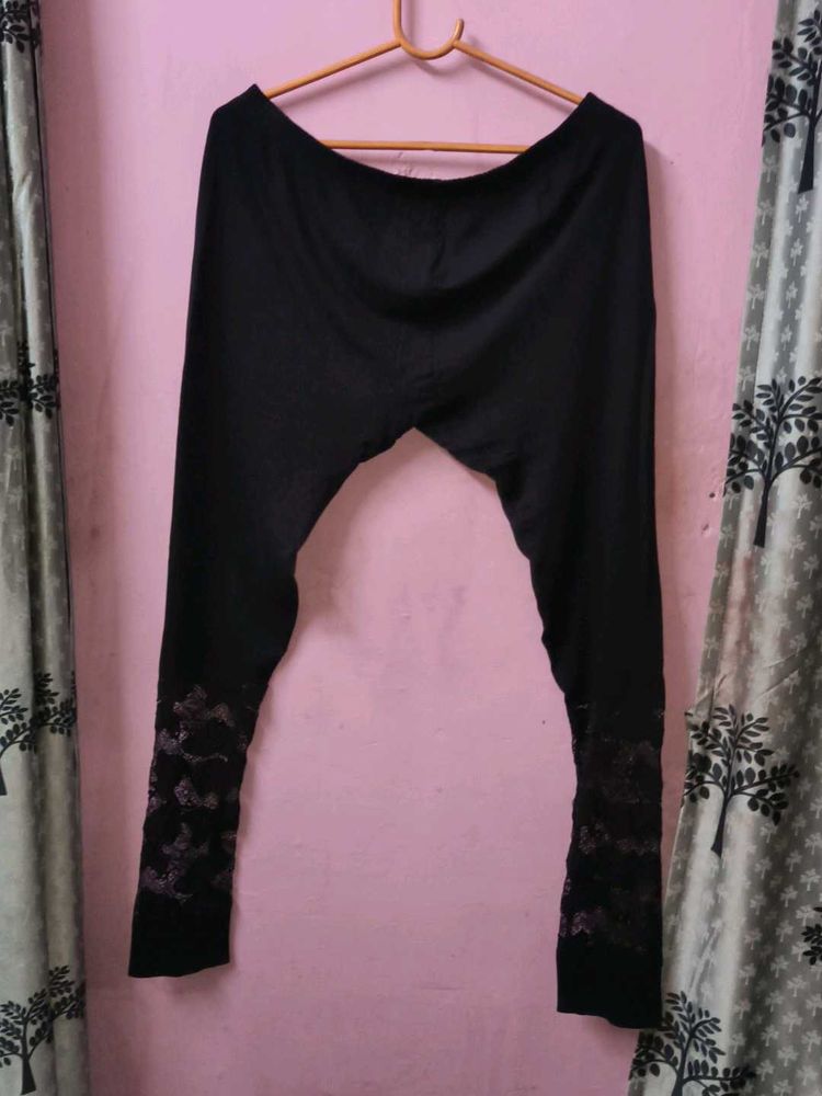 Stylish Black Leggings with Lace Detail