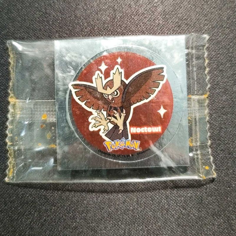 Pokemon sticker collectible - Noctowl