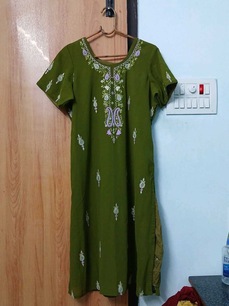 Elegant Olive Green Kurtaset with dupatta and pant