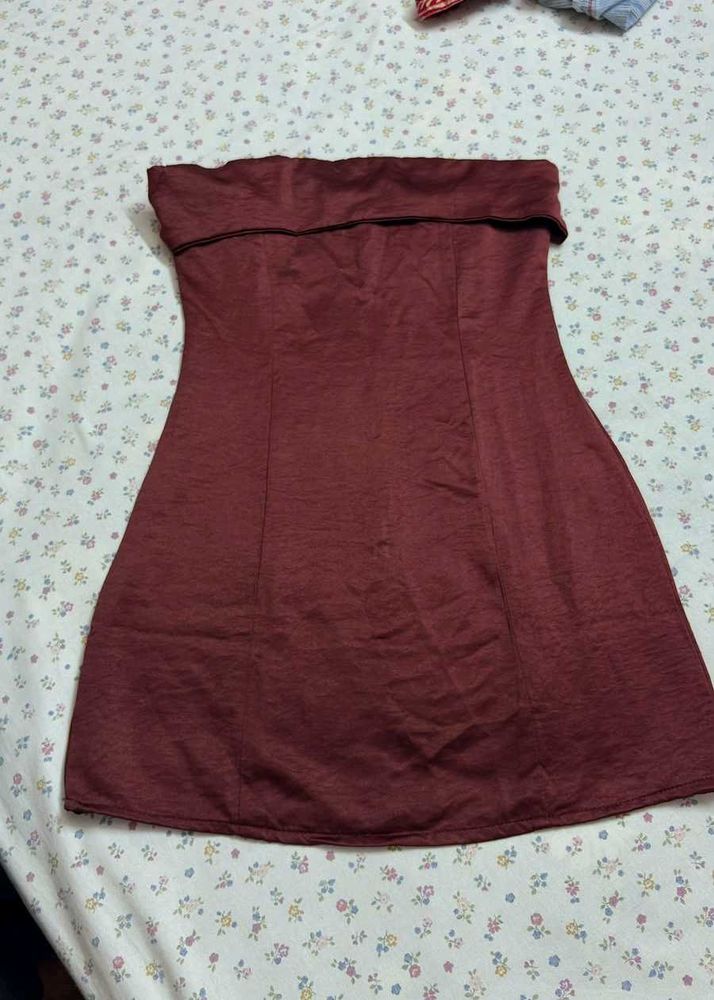 Maroon Strapless Mini Dress 🍓