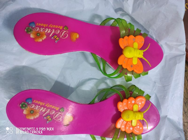 small size sandal for photoshoot for kids or showcase