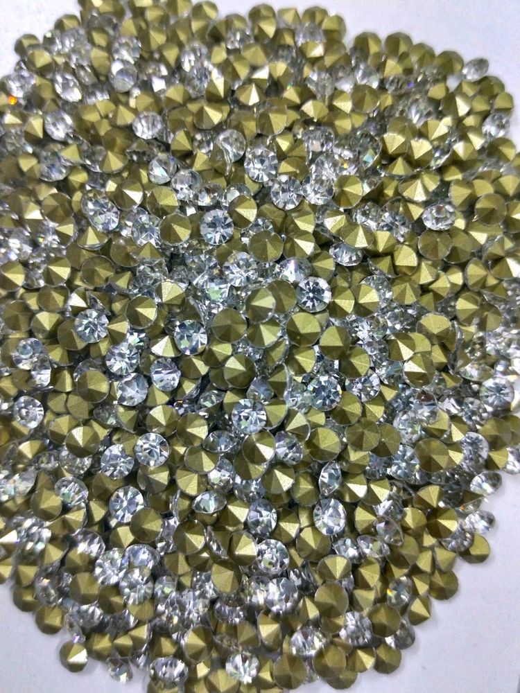 Jarkan Crystal Rhinestone Diamond White 30 pieces