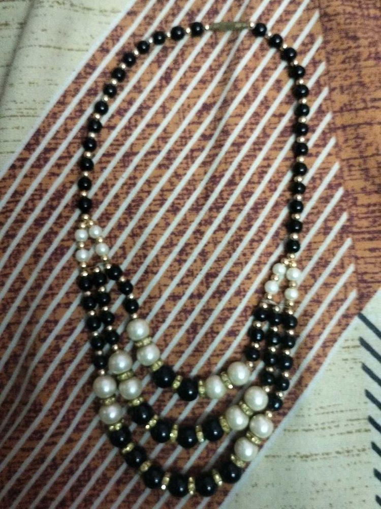 Elegant Black &amp; Pearl Layered Necklace