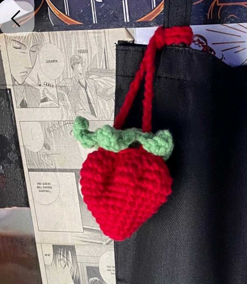 Cute Crochet Strawberry Keychain
