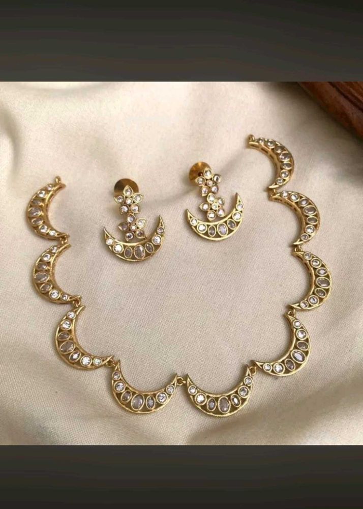 Elegant Moon &amp; Star Jewellery Set