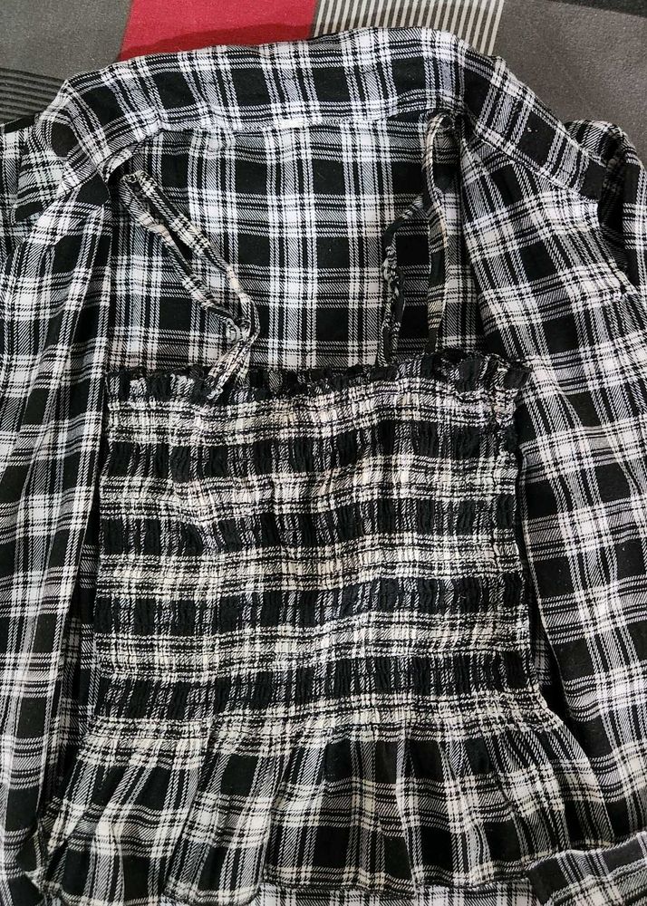 Black &amp; White Plaid Crop Top &amp; Shirt Set
