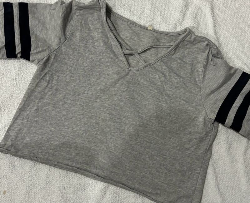 CROP TEE👕