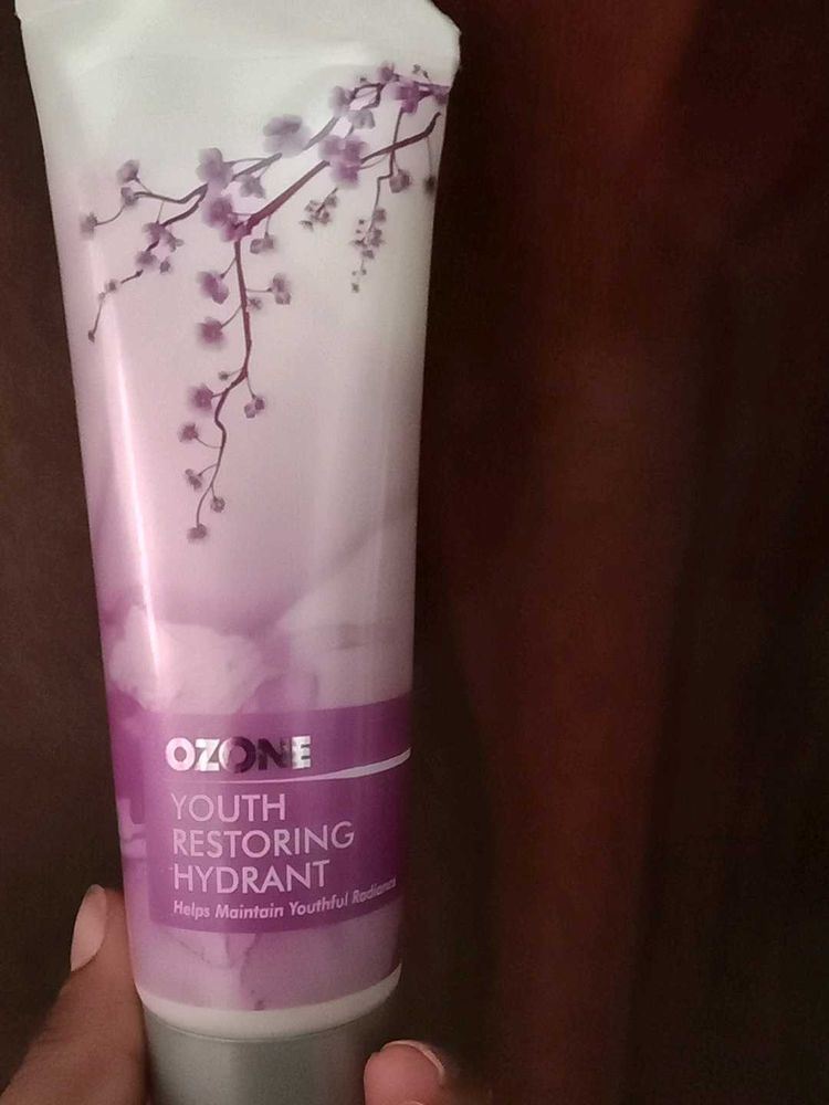 Ozone Youth Restoring Hydrate