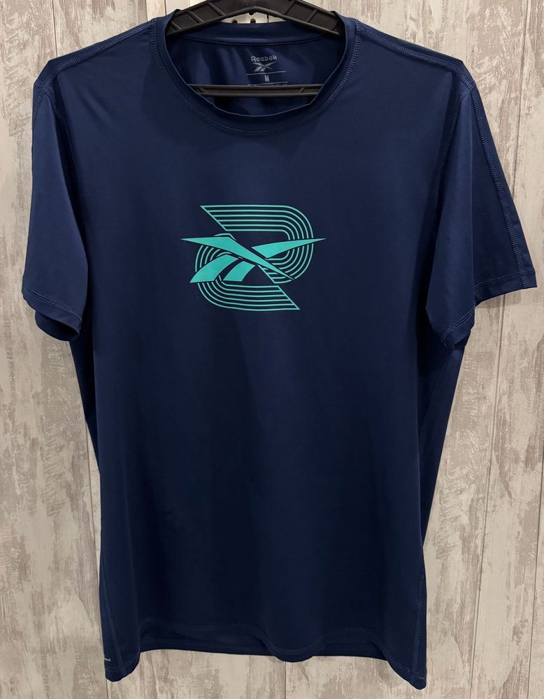 Reebok Navy Blue Graphic T-Shirt