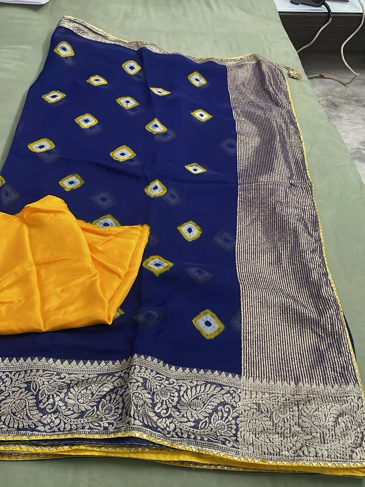 Elegant Blue Saree with Yellow Blouse Piece
