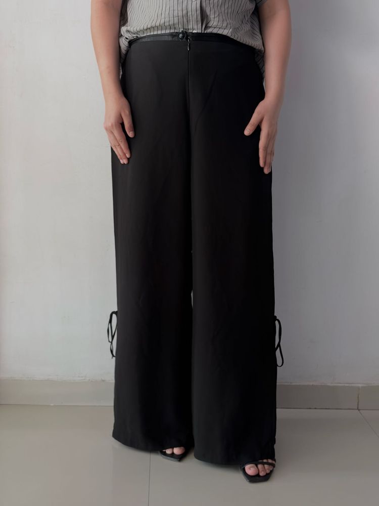 Stylish Black Wide-Leg Pants with Tie Detail
