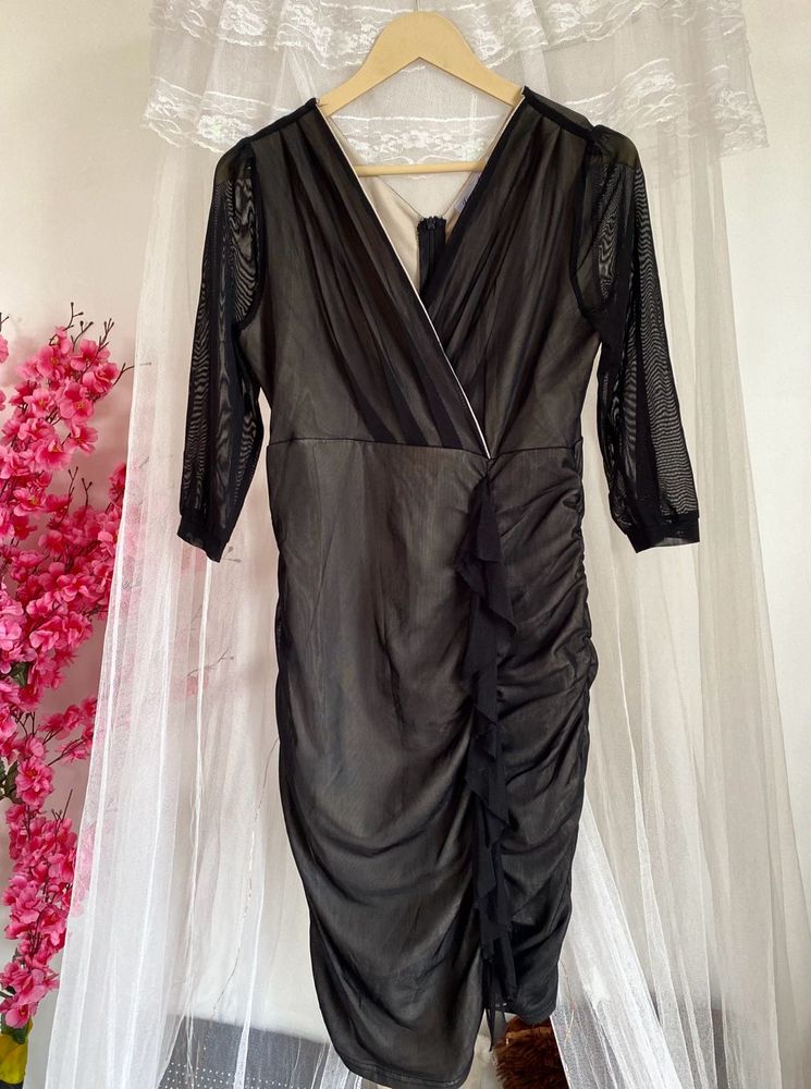 Chic Black Mesh Sleeve Ruched Dress
