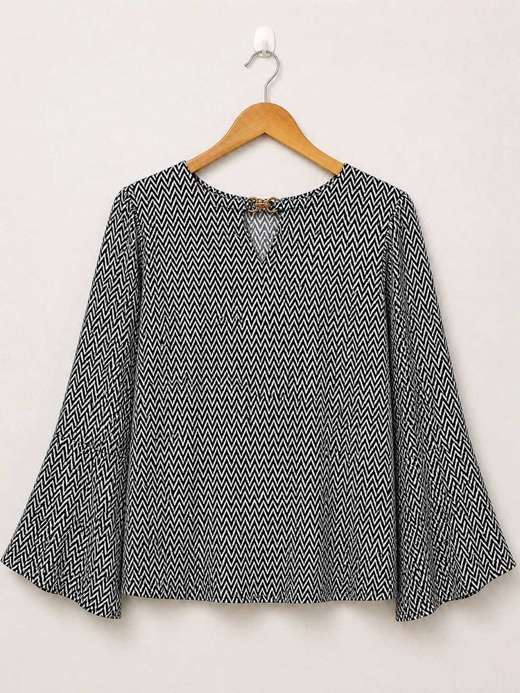 Stylish Chevron Print Bell Sleeve Top