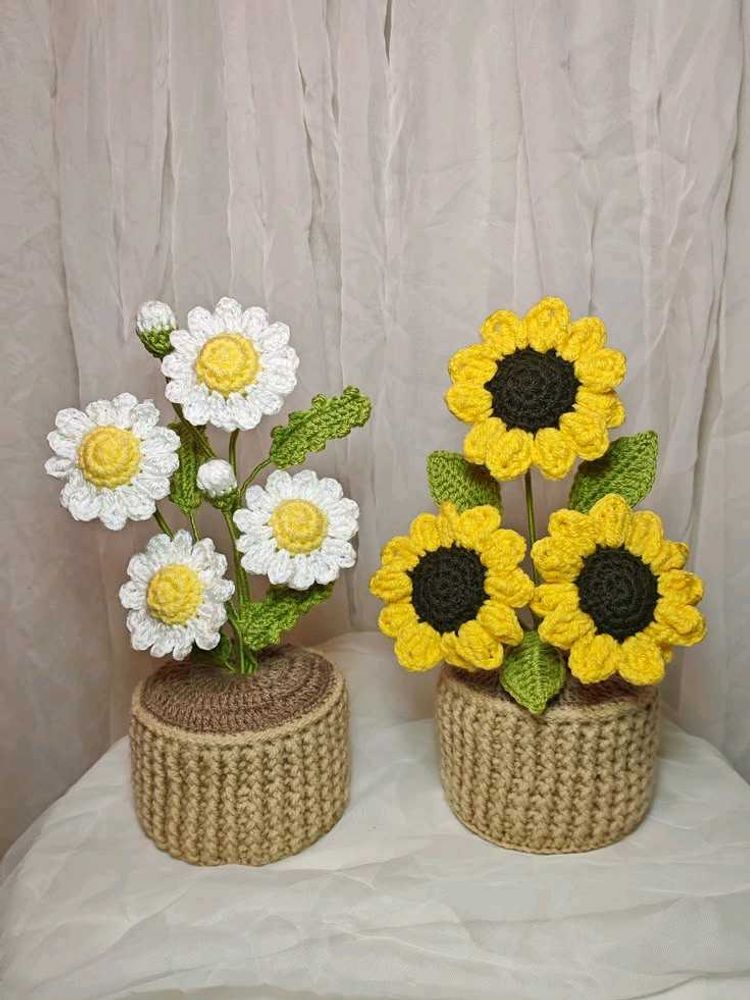 Crocheted Daisy &amp; Sunflower Set