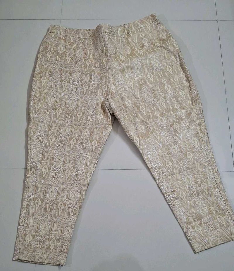 Paisley Pattern Cropped Pants