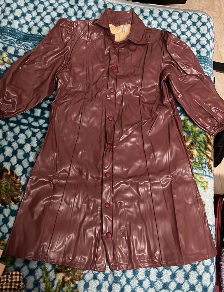 Stylish Burgundy winter coat🧥