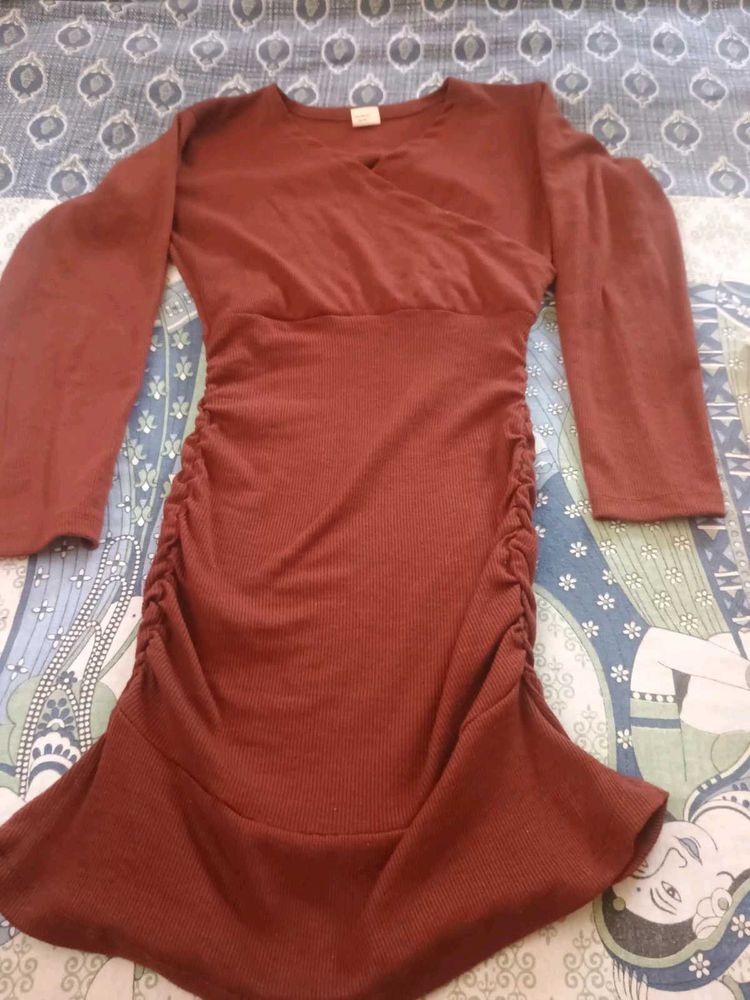 Ribbed Ruched Bodycon Dress