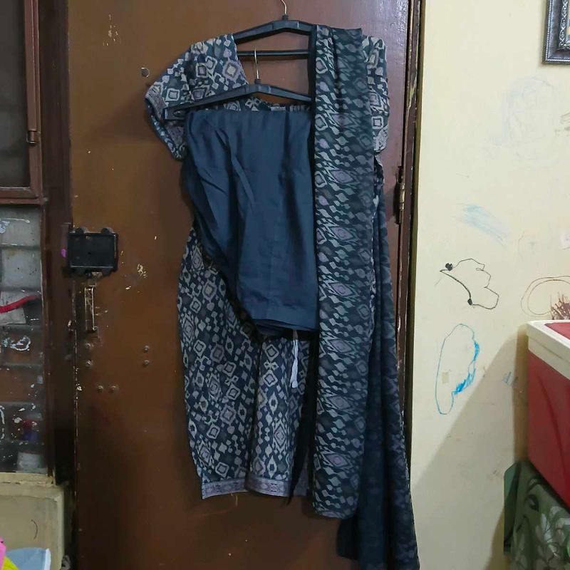 combo of 4 mixed kurti set