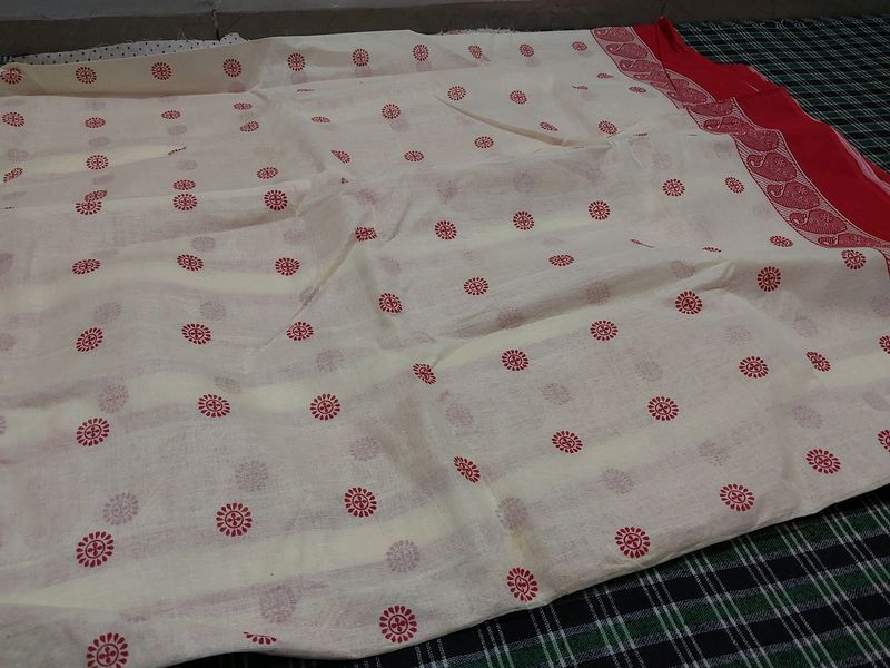 Pure Cotton Saree With Blouse