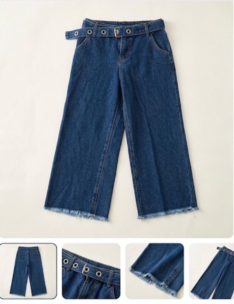 Frayed Hem Cropped Wide-Leg Jeans