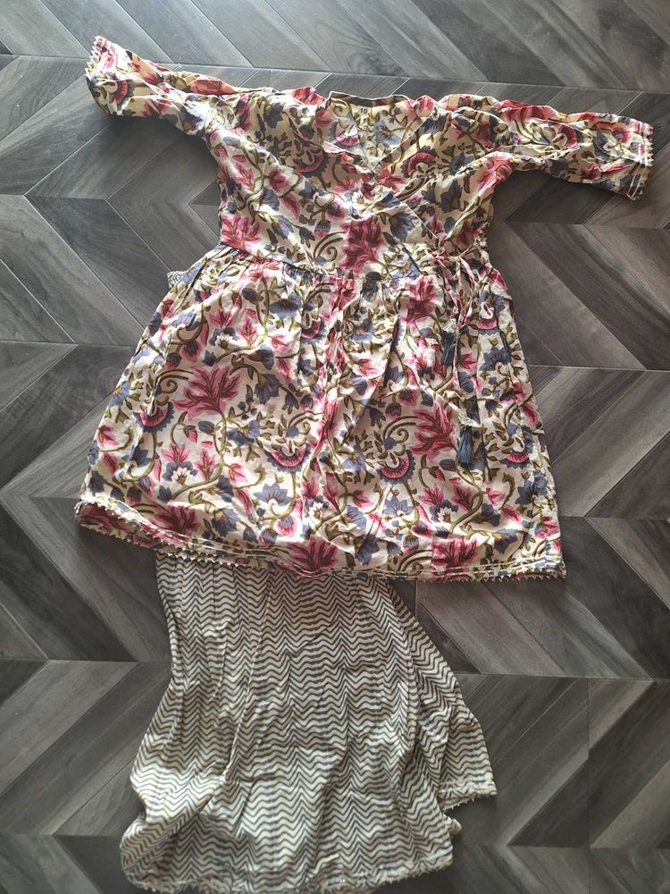 Floral Print Kurta with Skirt