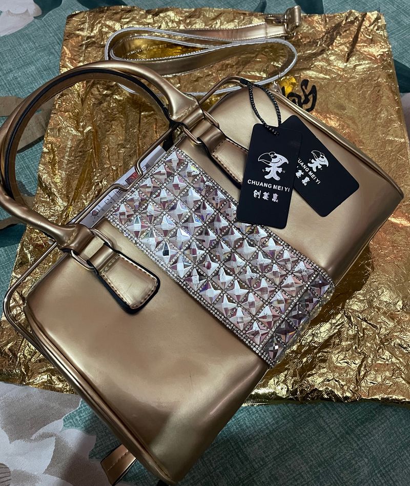 Stylish Hand Bag Import From China