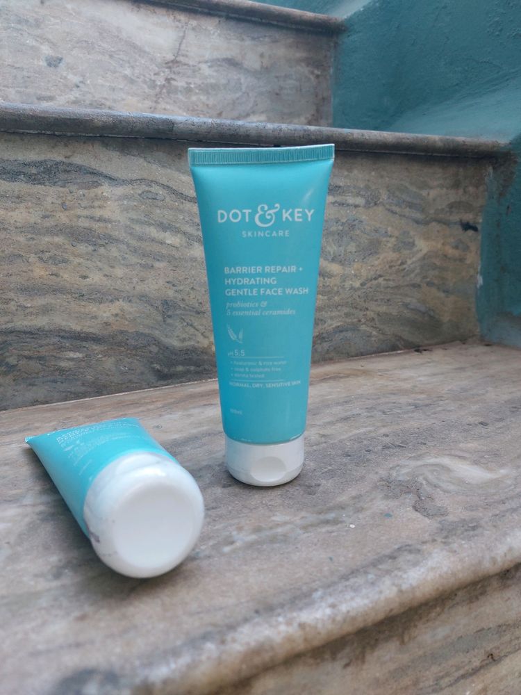 Dot &amp; Key Barrier Repair + Hydrating Face wash.