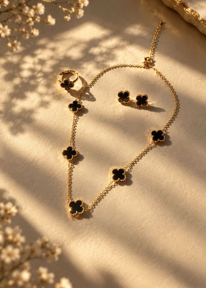 Elegant Clover Necklace, Ring &amp; Earrings Set