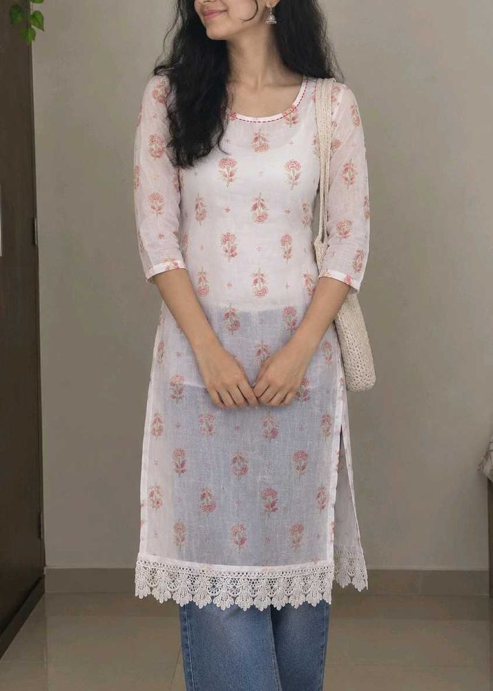 Charming White Floral Print Kurta