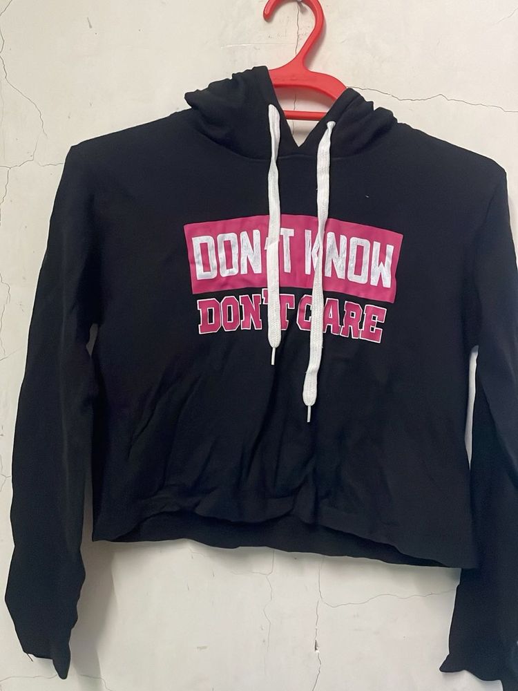 Black Crop Hoodie "Don't Know Don't Care"