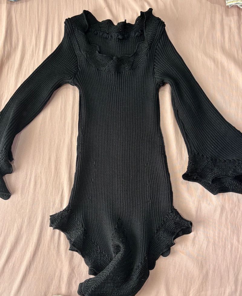 Black Ribbed offshoulder Flare Sleeve Top