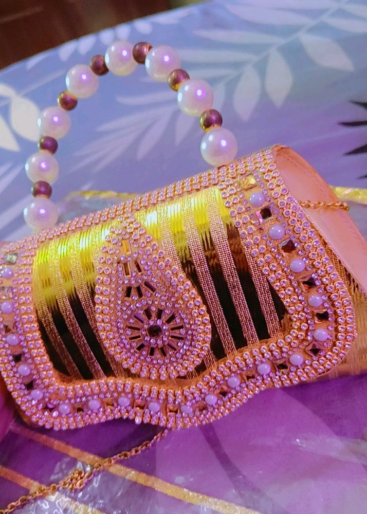 Bridal Hand Purse. Gold Colour ✨✨⚡