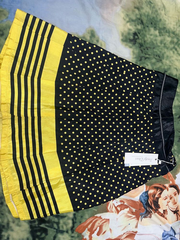 Chic Polka Dot &amp; Stripe Skirt