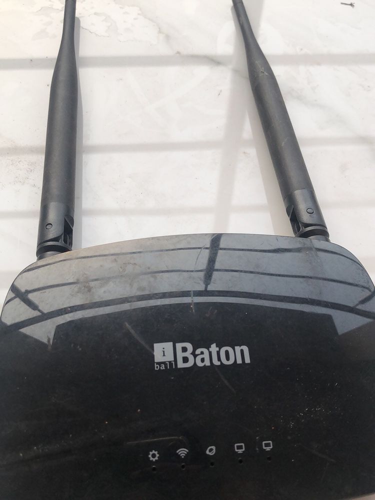 iBall 2.4GHz 300m Wifi Router