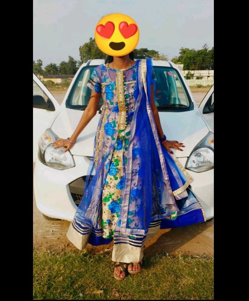 Elegant Blue Embroidered Kurta Set
