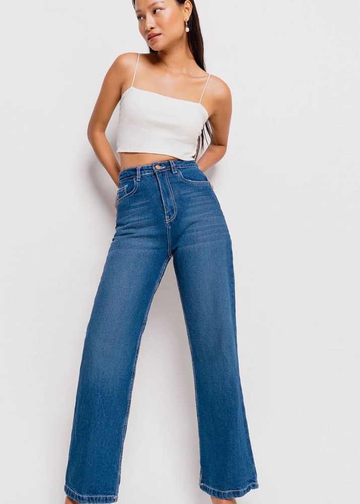 Freakins High-Rise Straight Fit Jeans