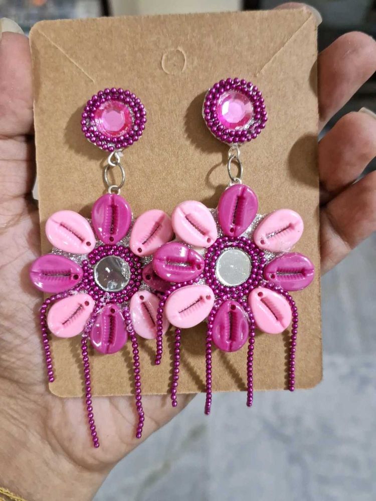 New Handmade Pink Shell Flower Earrings