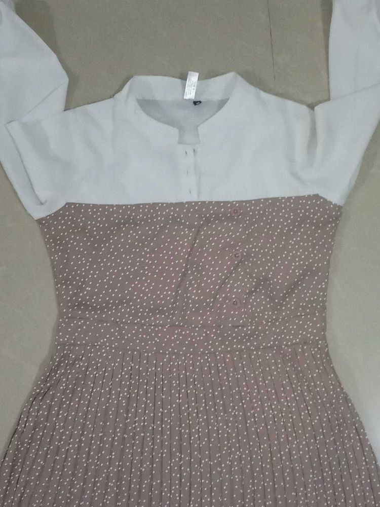 Elegant Two-Tone Dress