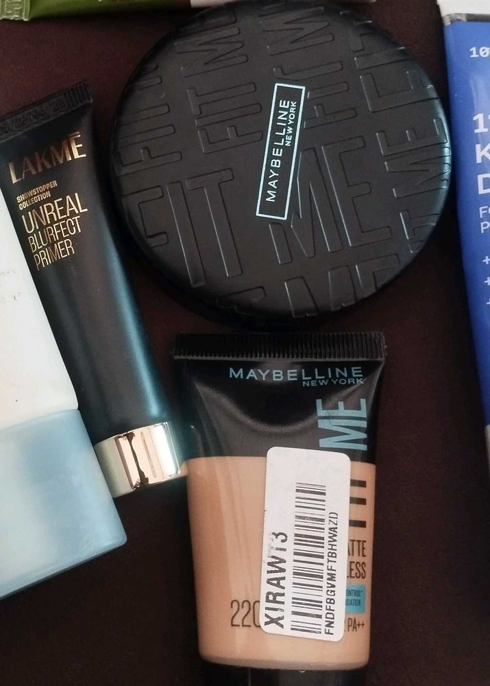 Maybelline Fit Me Foundation and compact
