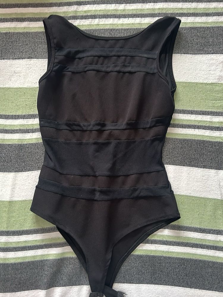 Sleek Black Sleeveless Bodysuit