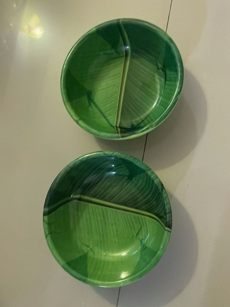2 small bowls