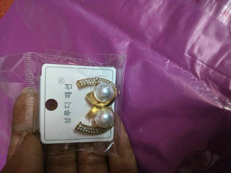 Combo of 2  Elegant Pearl &amp; Crystal Stud E