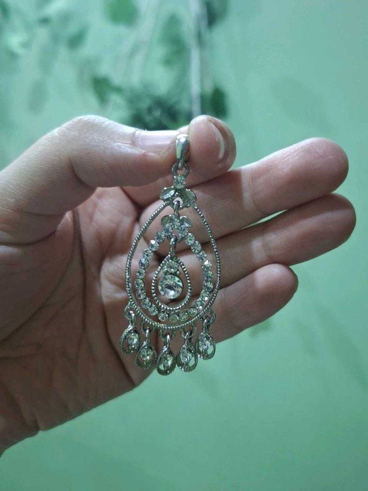 Elegant Rhinestone Drop Pendant with earrings