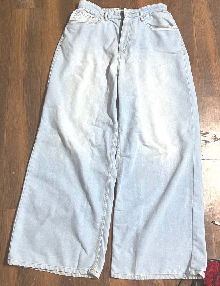 Light Wash Wide Leg Jeans