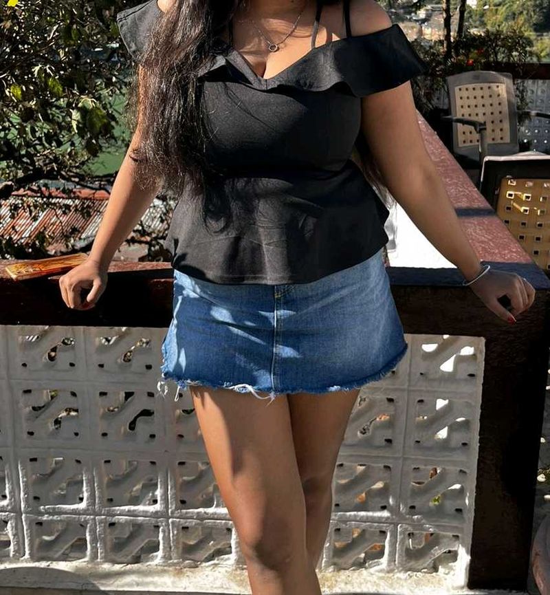 Chic Black Off-Shoulder top
